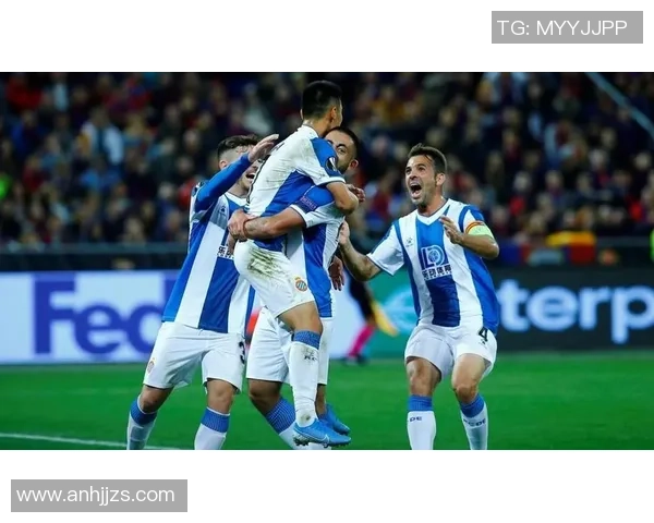 波兰与智利足球国际赛激战正酣球迷期待精彩对决与进球盛宴