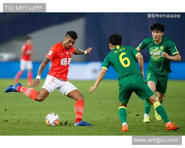 精彩对决正在直播恒大与国安的巅峰之战球迷们快来围观吧